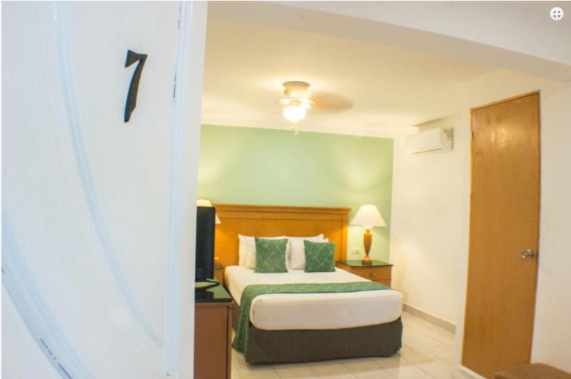 Hotel Central Station Тулум Екстер'єр фото